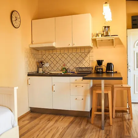 アパート Sablic *